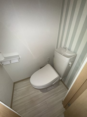 荒田町4丁目貸家のトイレ