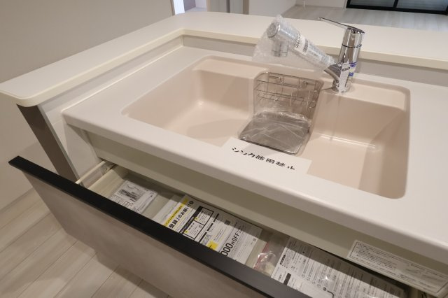 《仲介手数料無料》桜区西堀１０丁目11-24新築一戸建てリーブルガーデンのキッチン