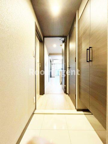 プレサンスレイズ千種今池の玄関