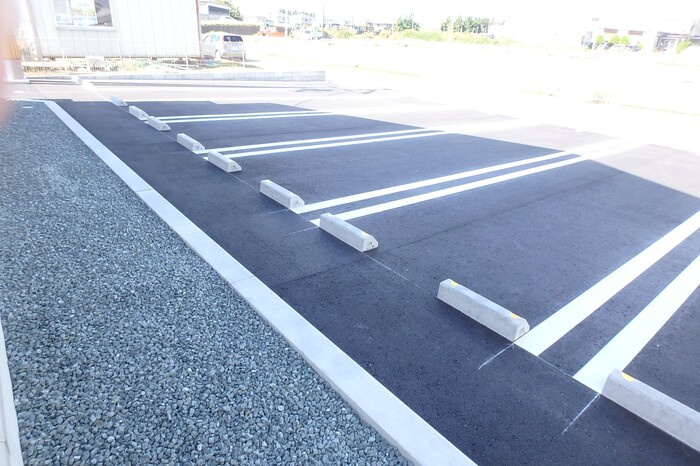 セジュール　キクヤの駐車場