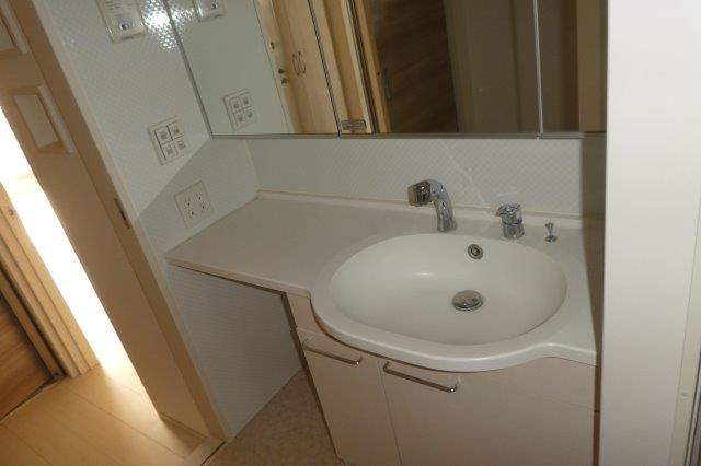 プランドール大高Ⅰの独立洗面台|シャンプードレッサー