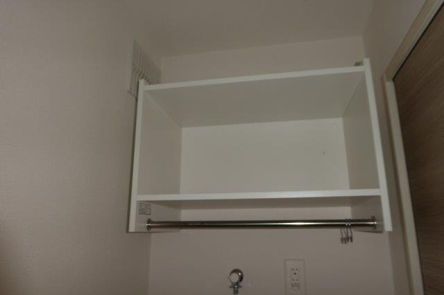 プランドール大高Ⅰの洗面所|洗濯機置き場　棚