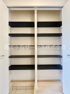 【収納】 | 富士宮市大岩 17期 新築一戸建て 2号棟 | 便利な収納スペースです
