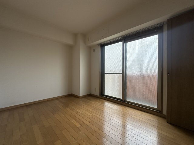 ワコーレ明石マリンプレイスの洋室