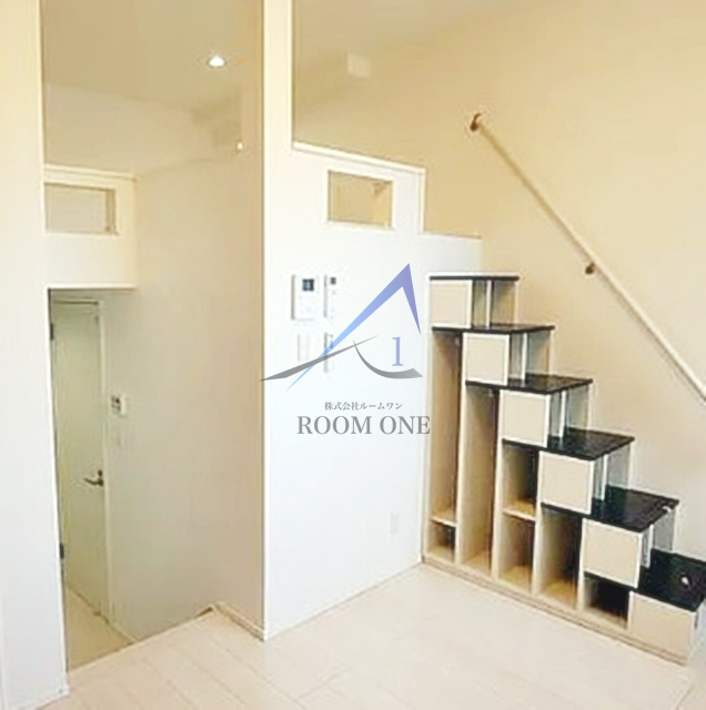 ハーモニーテラス堀船の居間・リビング|洋室のお部屋です。