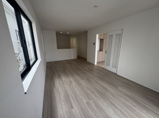 【居間・リビング】 | 沖縄市東（全3棟）A号棟 | ※同仕様写真です