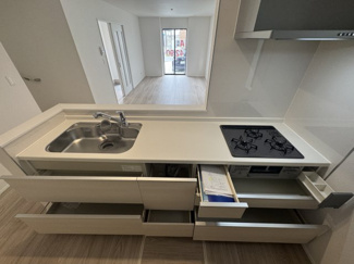 【キッチン】 | 沖縄市東（全3棟）A号棟 | ※同仕様写真です