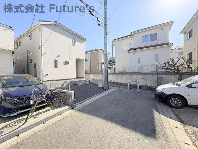 三郷市彦成1丁目　新築戸建　全1棟の前面道路含む現地写真|現地前面道路になります。