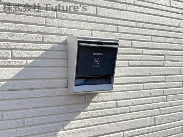 三郷市彦成1丁目　新築戸建　全1棟のその他|200Ｖのコンセントを完備されているので電気自動車の充電も出来ますね☆
