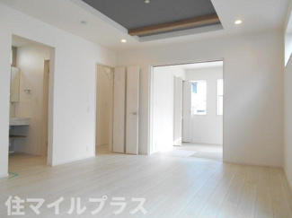 【居間・リビング】 | 郡山市芳賀3丁目新築一戸建て9棟 | おしゃれな居間です