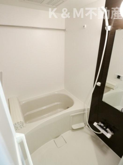 dearestⅢの浴室|落ち着いた空間のお風呂です