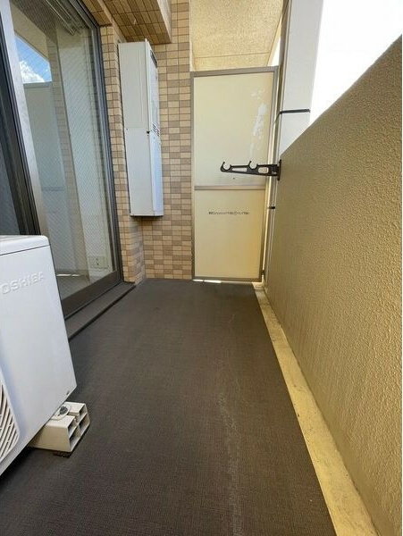 ライジングコート瑞穂通のバルコニー