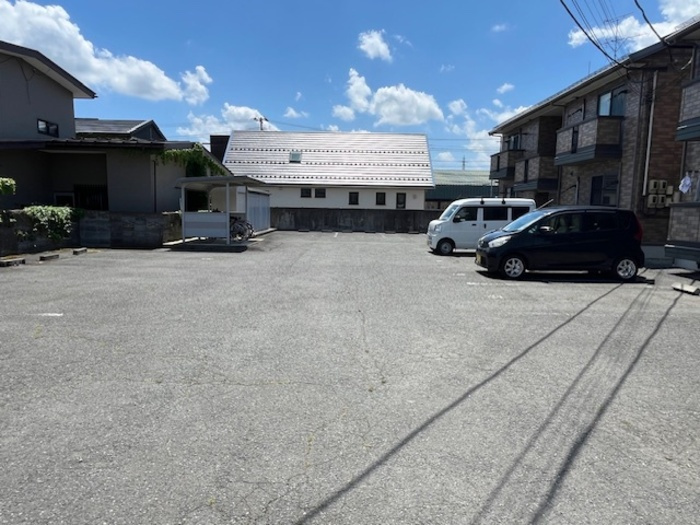 サンパティークの駐車場