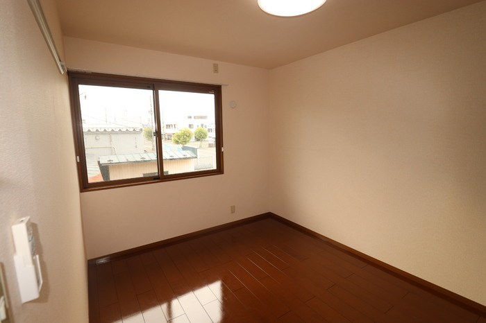 サンパティークの洋室