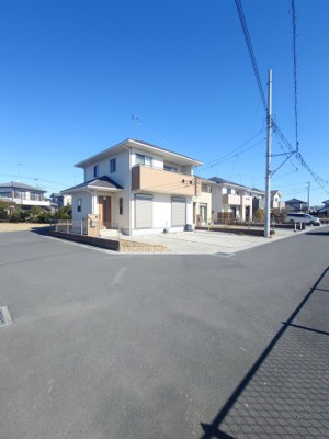 【前面道路含む現地写真】 | 鴻巣市榎戸中古戸建