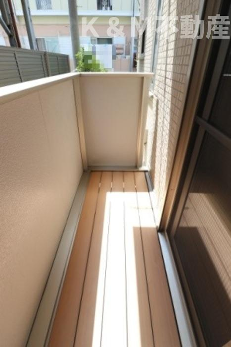 ベルフルールのバルコニー|お洗濯にも便利なバルコニー付き