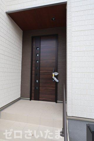 《仲介手数料無料》西区大字指扇領別所382-227新築一戸建てリーブルガーデンの玄関