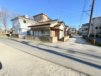 【前面道路含む現地写真】 | 川越市今福　建築条件なし売地　西武新宿線『南大塚駅』徒歩19分　【大東西小学区】