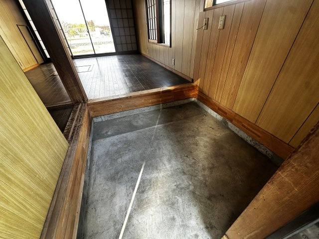 南横川貸家の玄関