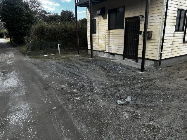 南横川貸家の駐車場
