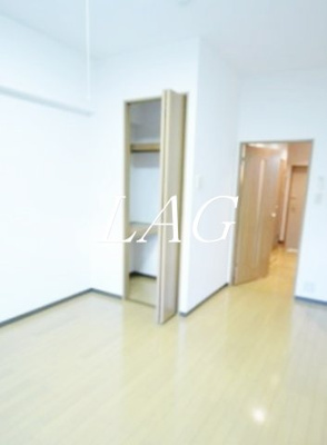 【居間・リビング】 | モン・プラース | 洋室のお部屋（同仕様）です。