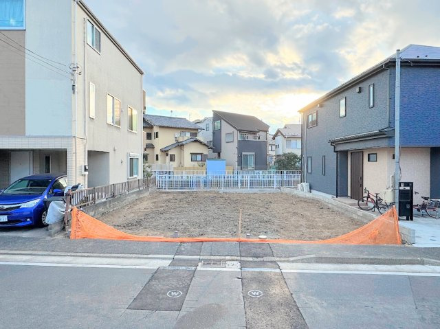戸塚区舞岡町　新築戸建て　全2棟　第2の外観|◆一戸建てを中心とした街並みが整然と続き、周辺は高い建物が建っていないので、緑の多い閑静な趣を感じる環境です。街並みや周辺環境も重要なポイントです！！
