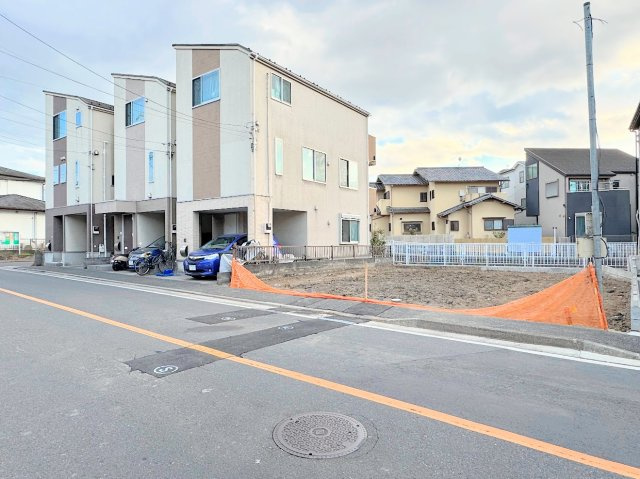 戸塚区舞岡町　新築戸建て　全2棟　第2の前面道路含む現地写真|◆前面道路も幅員があり車の運転も安心！前面道路は閑静な住宅地。車通りの少ない道路です。お子様にも安心です。
