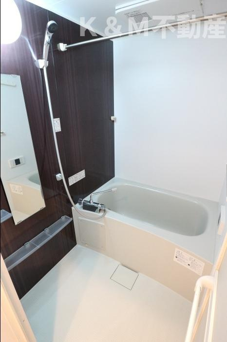 クレシアコートの浴室|日々の疲れを癒すお風呂付です