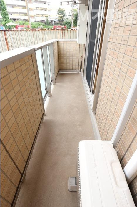 クレシアコートのバルコニー|落ち着いた時間を過ごせるバルコニーです