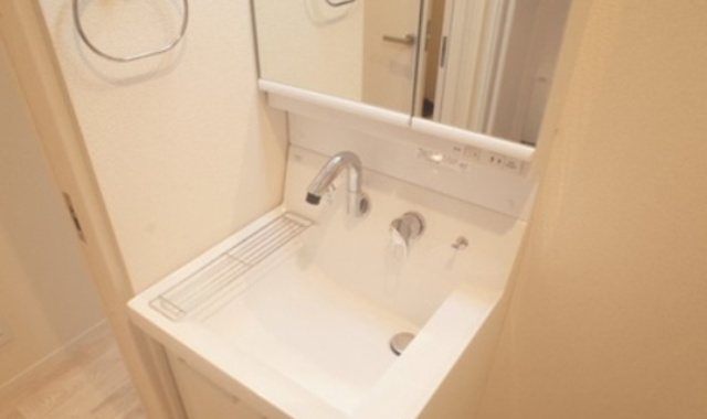 府中市白糸台３丁目のアパートの洗面所|※他部屋参考写真