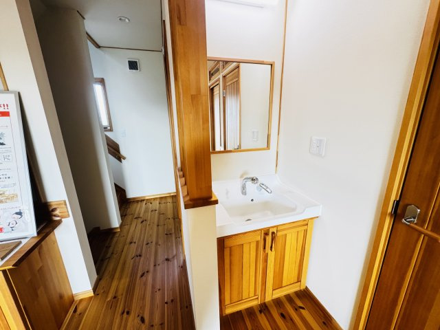 藤岡市藤岡　中古住宅の独立洗面台|藤岡市藤岡　未入居住宅