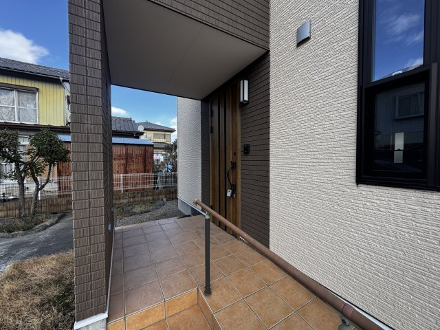 藤岡市藤岡　中古住宅の玄関|藤岡市藤岡　未入居住宅
