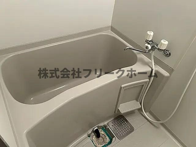 世田谷区代田２丁目の賃貸マンションの浴室