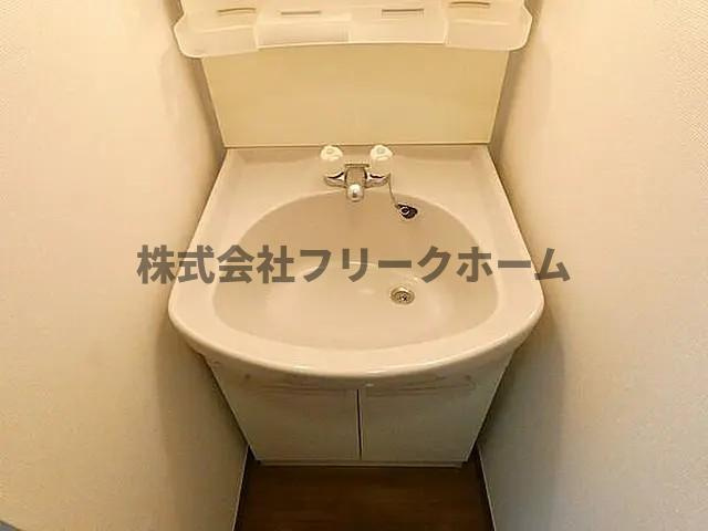 世田谷区代田２丁目の賃貸マンションの洗面所