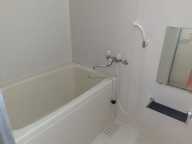 コー・メー・ハイムの浴室|バス