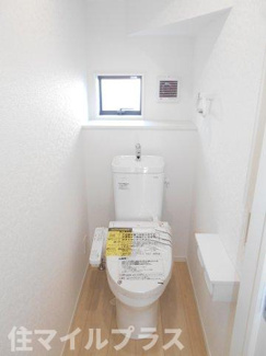 【トイレ】 | 本宮市仁井田新築一戸建て2棟 | ゆったりとした空間のトイレです