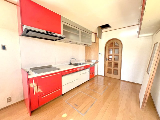 武蔵村山市大南1丁目　リフォーム済み中古戸建のキッチン