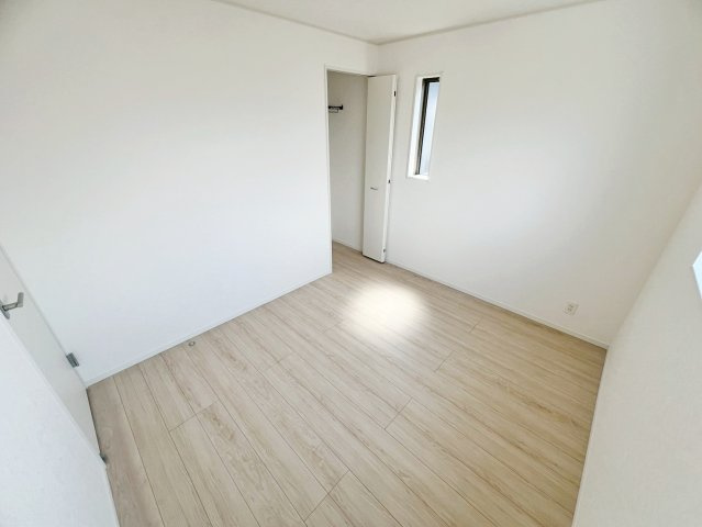 焼津市南小川　第1／の洋室