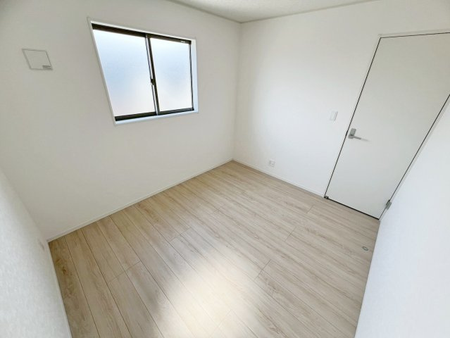 焼津市南小川　第1／の洋室