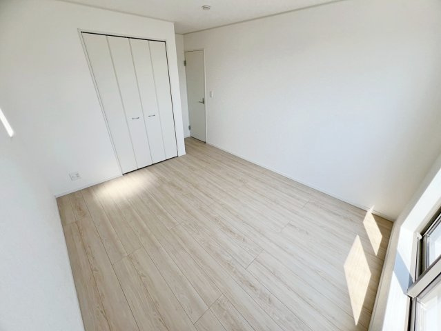 焼津市南小川　第1／の洋室