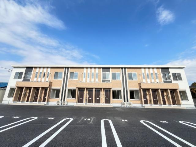 Familie B （ファミリエB）の駐車場|外観写真（昼）