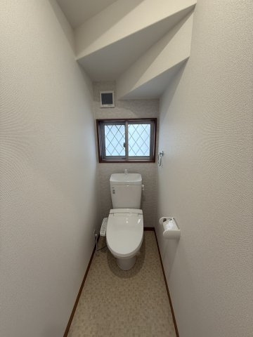 和歌山市松島・中古戸建・80406のトイレ