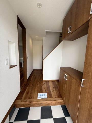 和歌山市松島・中古戸建・80406の玄関