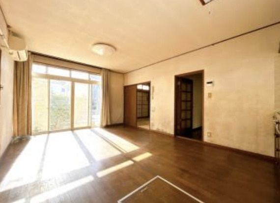 【居間・リビング】 | 鴻巣市榎戸　中古戸建