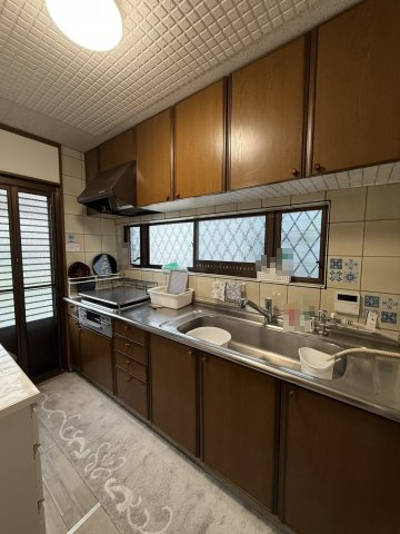 岩出市吉田・中古戸建・54744のキッチン