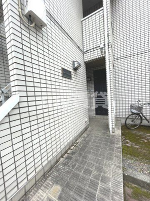 【エントランス】 | ヌーベルスターⅡ