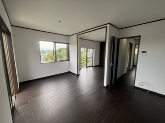 【居間・リビング】 | 横浜市泉区新橋町　中古住宅　全１棟 | リビング