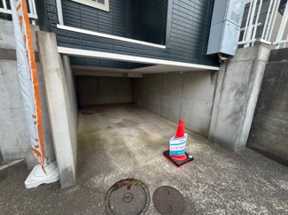 【駐車場】 | 横浜市泉区新橋町　中古住宅　全１棟 | カースペース