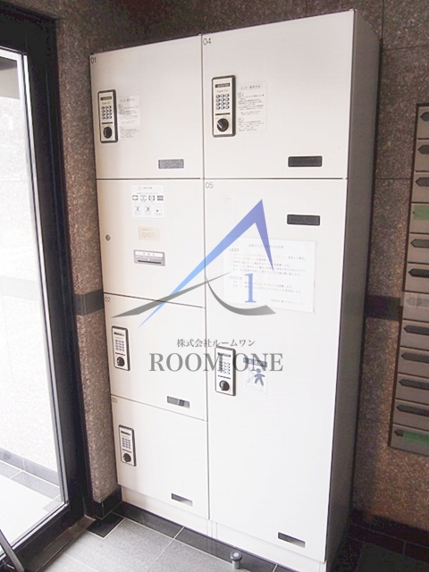ルーブル千歳船橋のその他共用部分|宅配ボックスです。