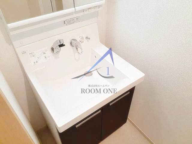 ブルーマーリンの洗面所|独立洗面台です。